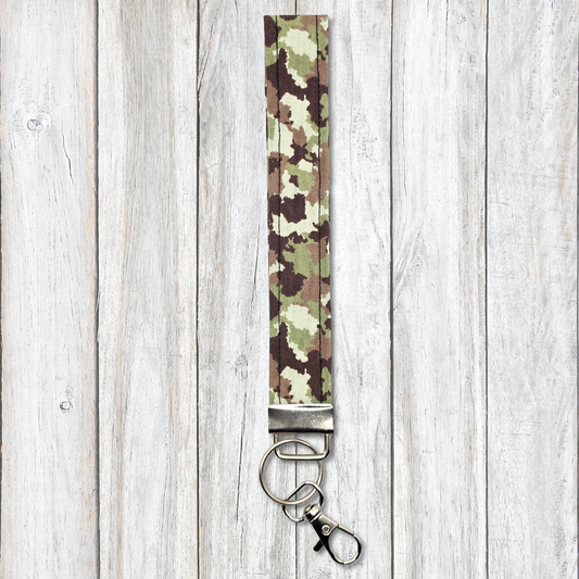 Green camouflage keyfob wristlet